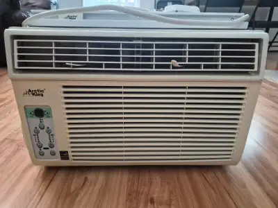 Climatiseur/Air conditioner Arctic King - 8000 BTU, View more