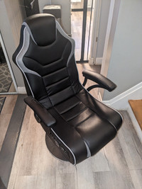 Gaming Chair with Speaker - Chaise de Jeu avec haut-parleurs