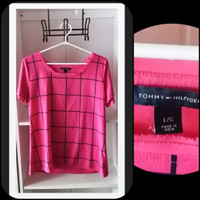 Tommy Hilfiger - LN, Pink Short-Sleeved Top with Navy, Large