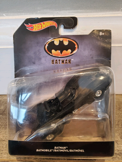 BNIB DKL28-4B11 2017 Release 1:50 Diecast Hot Wheels Batman 1989 Batmobile DC WB See last picture fo...