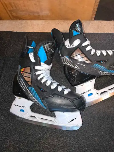 Great condition true tf7' size 3r (us shoe size 4)
