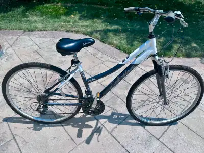 Practically New Schwinn Hydra Bike – read details, View more