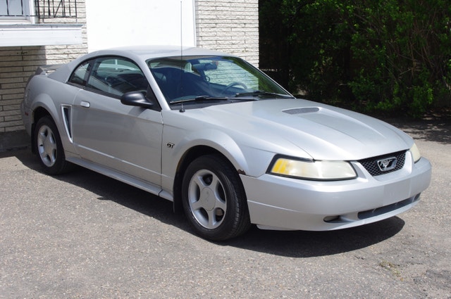 Ford Mustang GT 2000 manuelle