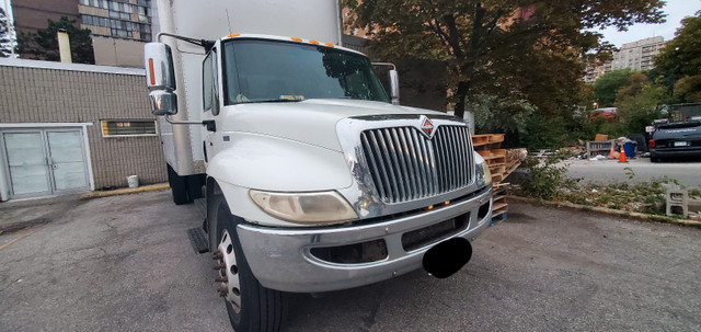 BUSINESS CLOSING - 2011 International DuraStar Maxforce in Heavy Trucks in City of Toronto - Image 2
