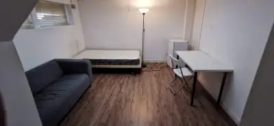 Basement private Room for rent in Scarborough