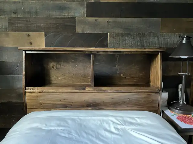 Solid Maple Twin Bed Set in Beds & Mattresses in Kingston - Image 2