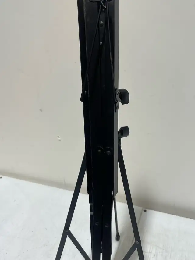 Portable Folding Tripod Easel Stand565620381477120003