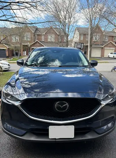 2020 Mazda CX-5 Signature AWD Clean title. First owner. Well maintained with service history availab...