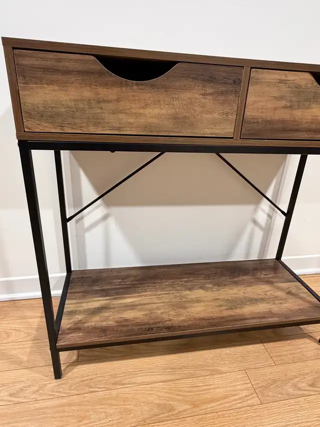 Table console in Other Tables in Laval / North Shore - Image 6