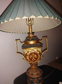 HEAVY ANTIQUE LAMP
