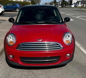 2012 MINI Cooper -