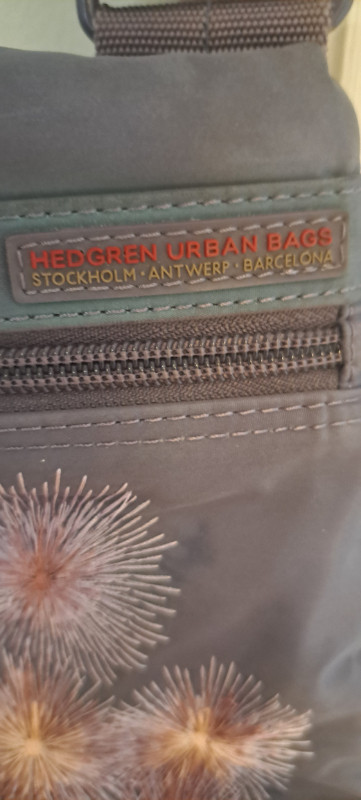 Sac à main Hedgren Urban Bags dans Femmes - Sacs et portefeuilles  à Longueuil/Rive Sud - Image 2
