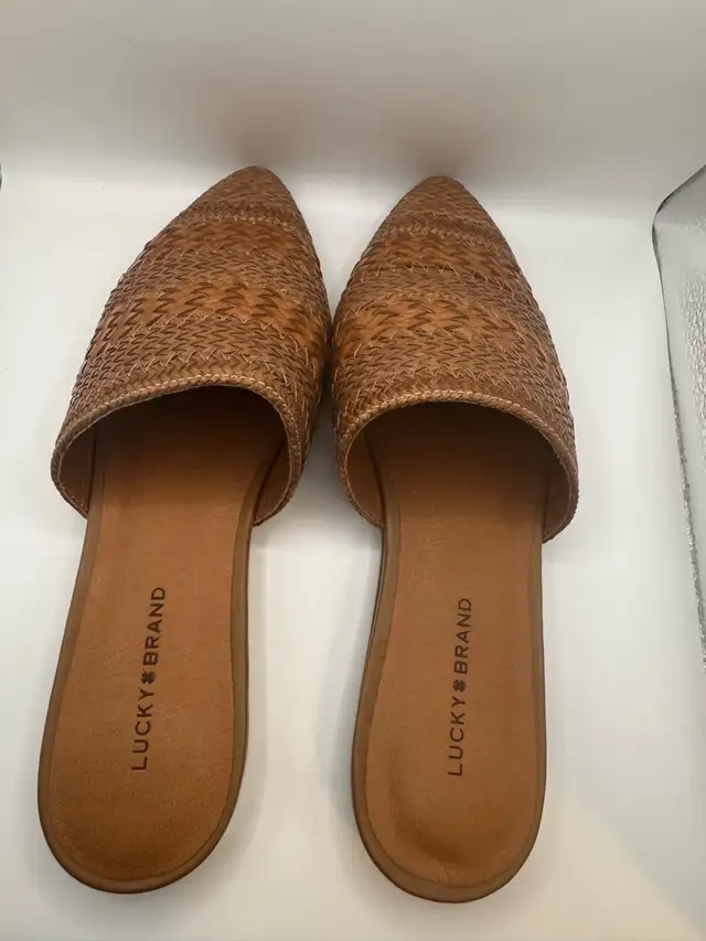 Lucky Brand Mules in Women's - Shoes in City of Toronto - Image 4