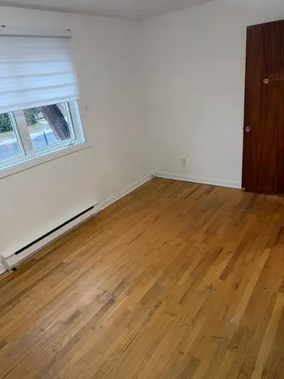 Chambre disponible immédiatement sur coteau route 500$ le premier mois parceque la chambre ne dispos...