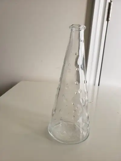 Ikea tapered clear bubble glass vase Glass vase Size: 7.5 inch tall x 3 inch dia. Condition : new Wo...