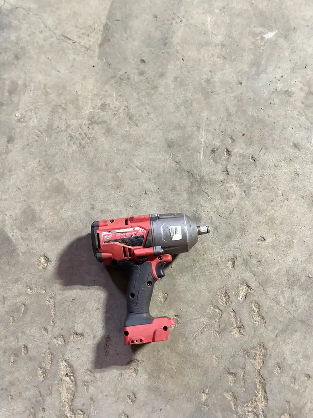 Milwaukee 2767-20 M18 FUEL 1/2" High Torque Impact Wrench in Power Tools in City of Toronto - Image 3