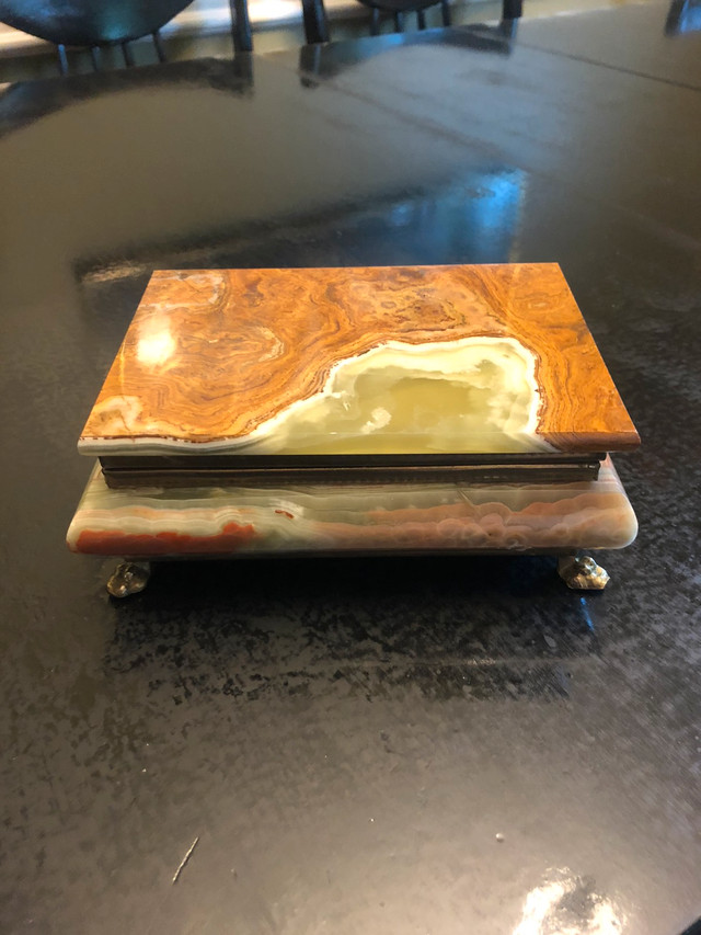 Vintage Italian Onyx Marble Jewelry Trinket Box in Arts & Collectibles in Prince Albert