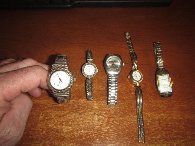 Women's watches in Jewellery & Watches in Thunder Bay