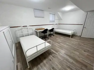 Shared Furnished Master Bedroom for Rent – Waterloo | Legal Basement Unit Waterloo, Ontario Just min...