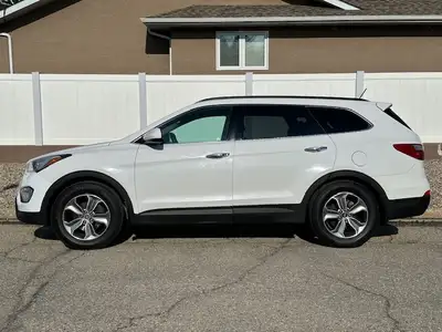 -- - - - = = = = = 2016 Hyundai Santa Fe SUV - XL 7 PASS = = = = = = = = WHITE / BLACK CLOTH = = = *...