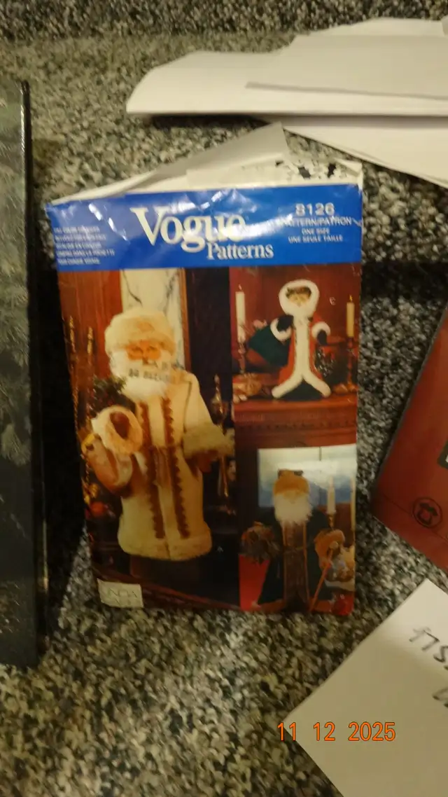 Christmas bundle,  4 patterns, Spirit of Christmas book, all new in Hobbies & Crafts in Kelowna - Image 5