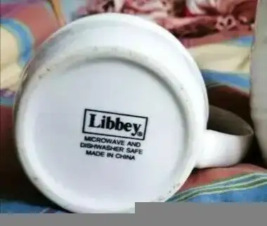 2 VINTAGE LIBBEY PORCELAIN MUGS587820043904624641