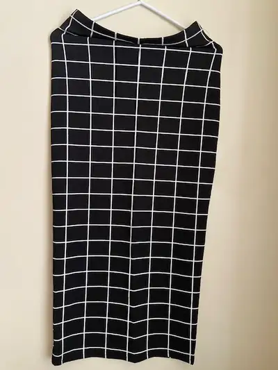 Shein-Black and White Pencil Skirt - Slim Fit, View more