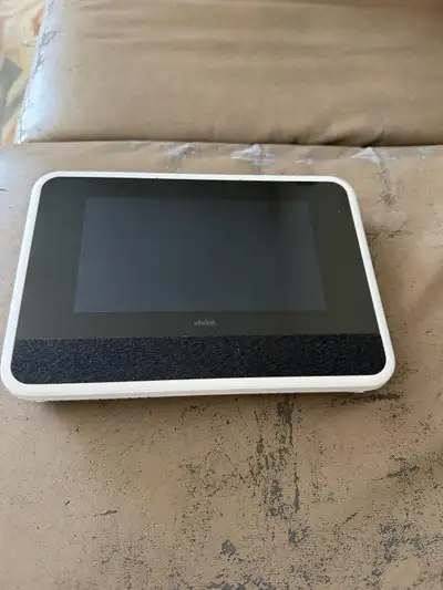 Vivint VS-SH2000 Smart Hub Panel Control Unit, View more