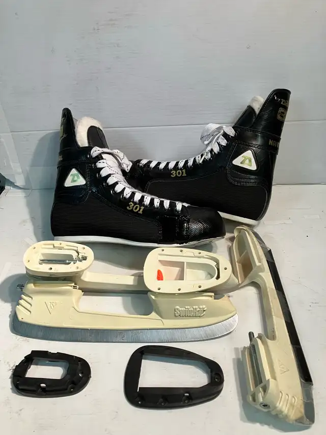 Superbe collection d'équipement de hockey in Hockey in Laval / North Shore - Image 3