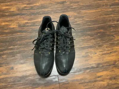 Adidas 8 1/2 man’s shoe., View more