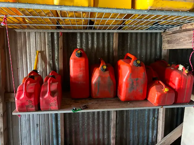 Gas cans in Other in Trenton - Image 2