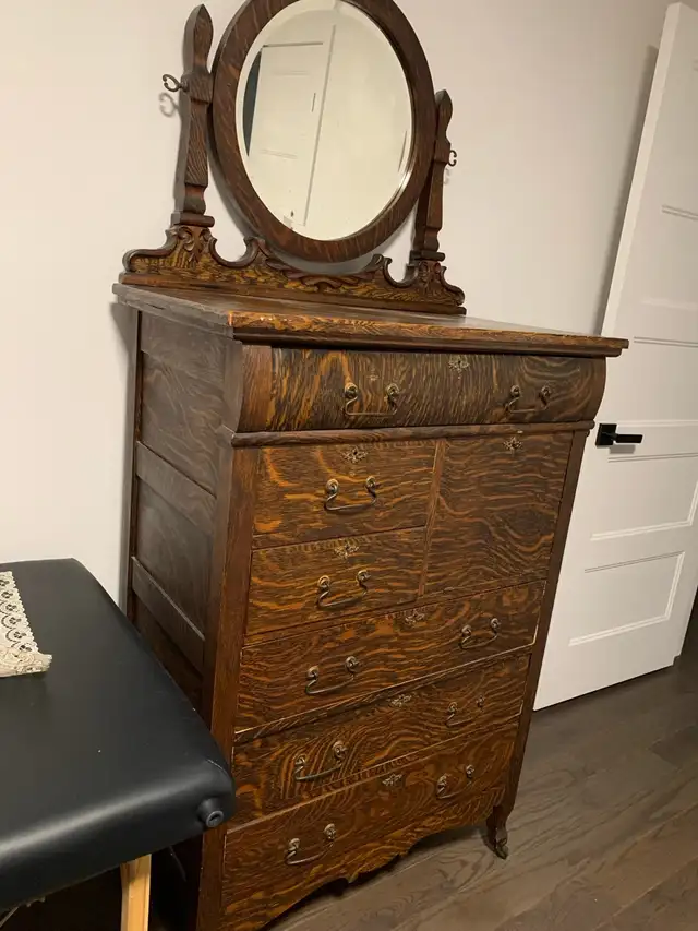 meuble  set chambre antique in Desks in West Island - Image 6
