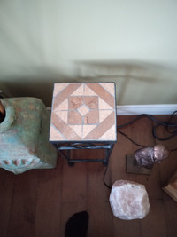 Tile top stand