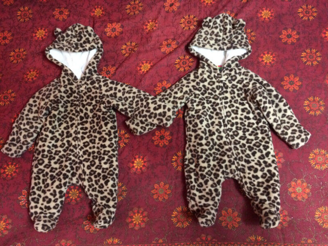 Leopard print lounge snow suit jumpsuit for Twins in Clothing - 0-3 Months in Mississauga / Peel Region