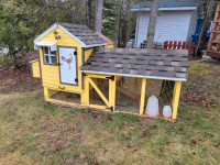 Chicken Coop / Poulailler