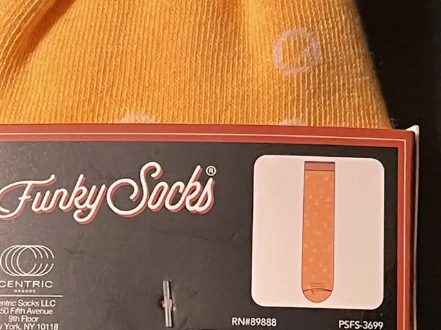 Funky Socks Craft Beer Crew Socks in Other in City of Toronto - Image 4