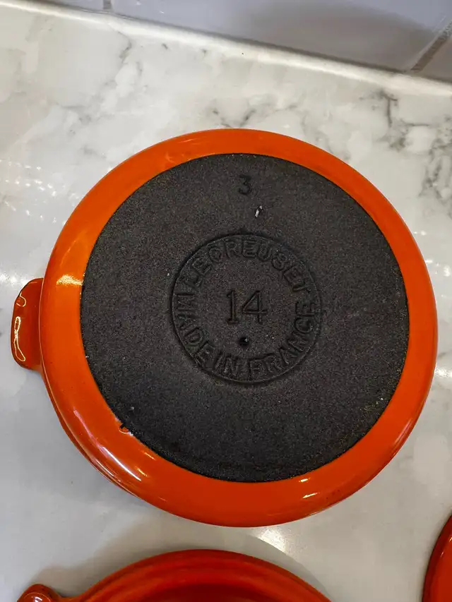 Le Creuset Mini Cocotte Set - Orange in Kitchen & Dining Wares in Calgary - Image 5