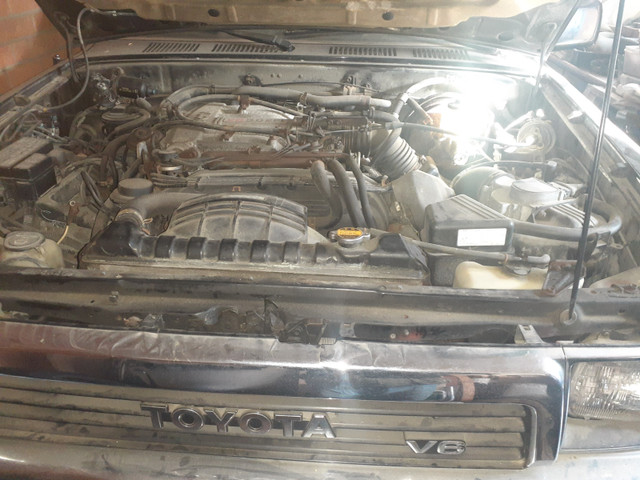 Toyota 4Runner SR5 V6 4WD 1990 for $2800 in Cars & Trucks in City of Toronto - Image 3