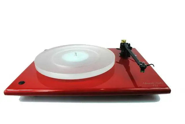 Edwards Audio TT1SE Turntable in Stereo Systems & Home Theatre in Calgary - Image 4
