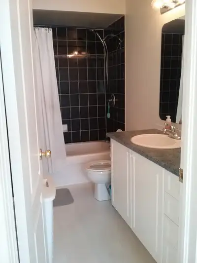 Room for rent in spacious Barrhaven home. $800 -Male or female. No couples. -Room for rent in beauti...