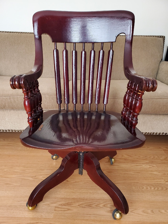 Antique Solid Wood Johnson Chair Co. Swivel Office Chair in Chairs & Recliners in Moncton