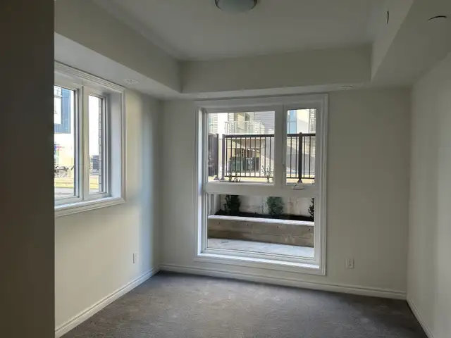 townhouse for rent in Long Term Rentals in Oakville / Halton Region - Image 8