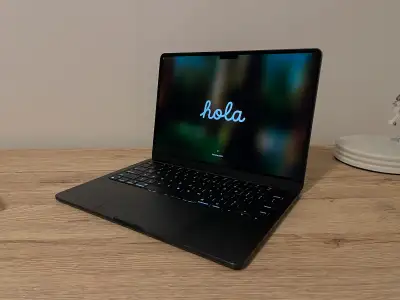 2022 Midnight Apple MacBook Air 13” (M2/16GB/512GB) MDM Locked, View more