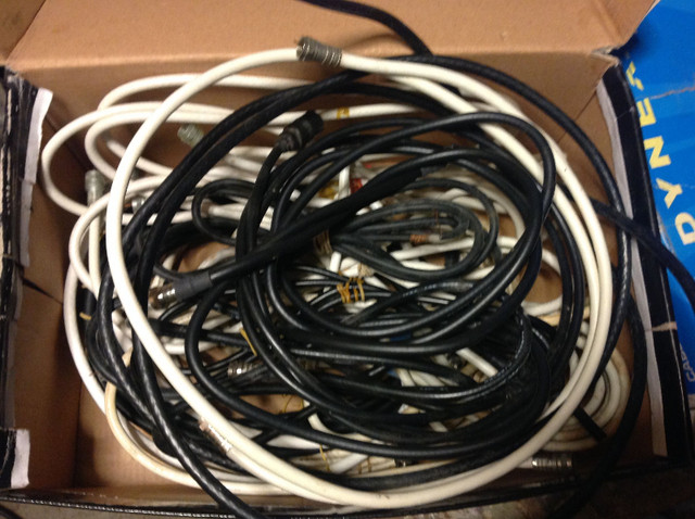Lots câbles coaxials dans Accessoires pour télé et vidéo  à Saint-Hyacinthe - Image 4
