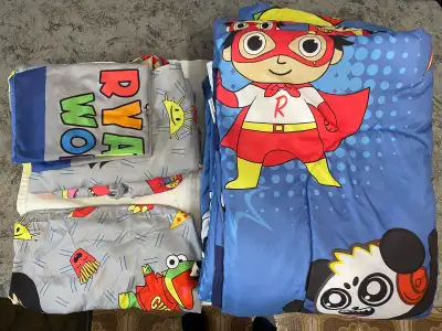 Ryan’s World Twin Comforter and matching Sheet Set, View more