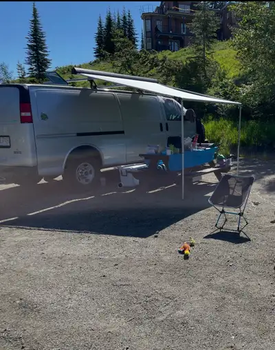 Complete Thule van / RV awning system, used only once and in excellent condition. Perfect for camper...