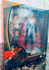 Mafex Batman v Superman No. 18 Superman Action Figure