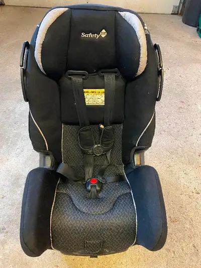 Dorel Safety 1st car seat. See pictures. $50