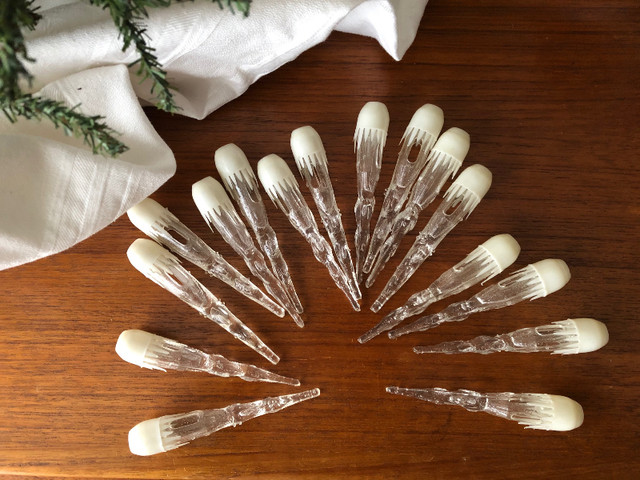 16 Vintage Noma Christmas Tree Icicles Light Covers Plastic in Holiday, Event & Seasonal in Delta/Surrey/Langley