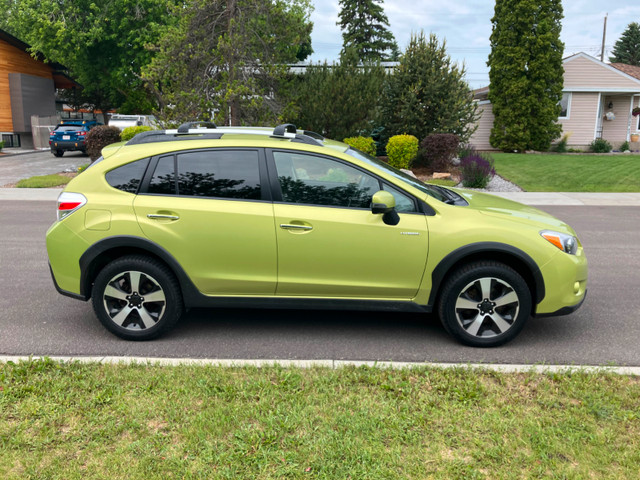 2014 Subaru Crosstrek XV hybrid in Cars & Trucks in Edmonton - Image 3